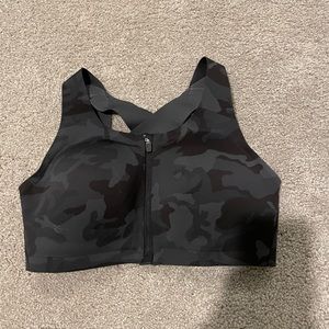 black camo lululemon women’s sports bra